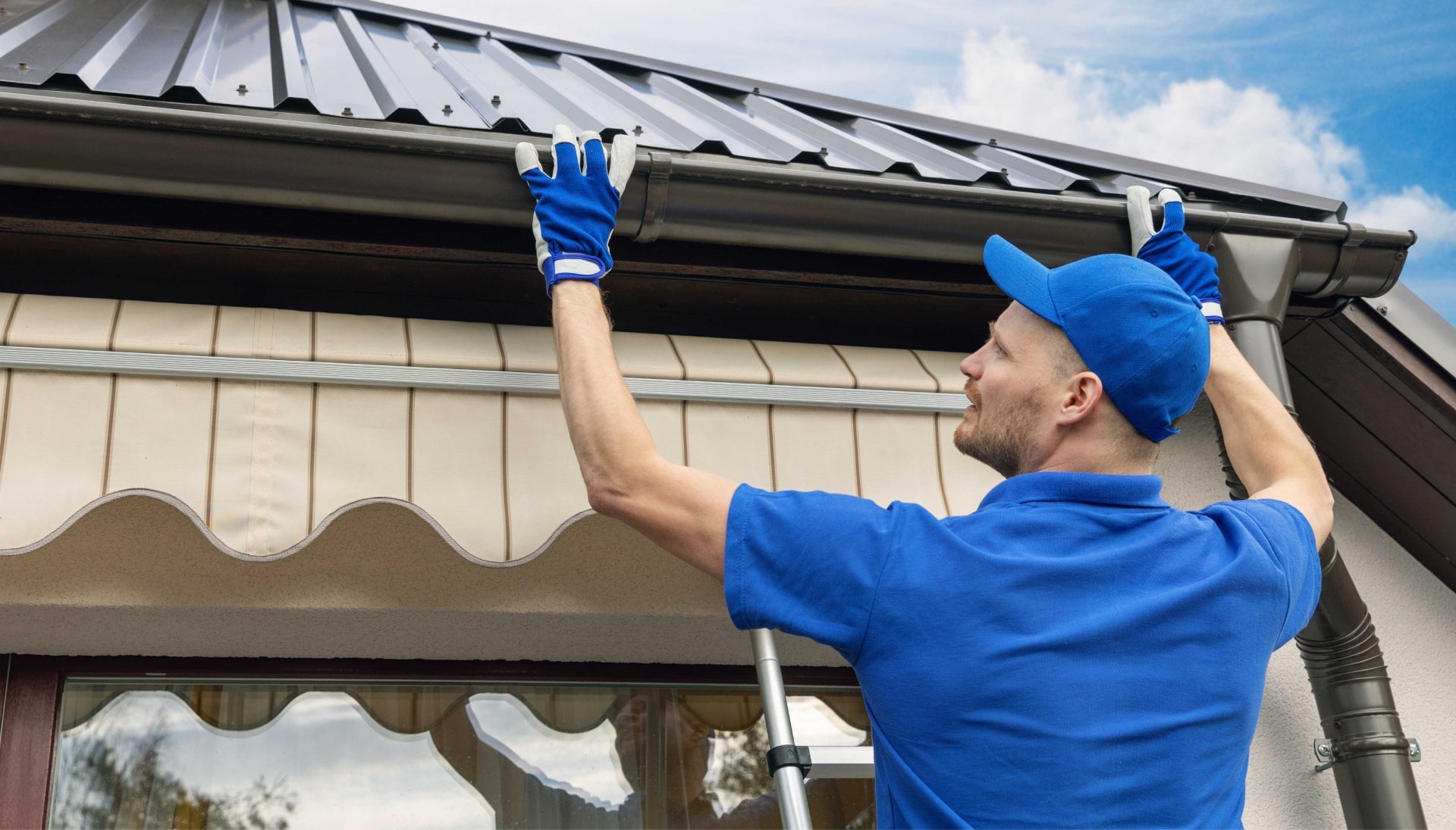 Reliable experts of gutter installers in Minneapolis, Minnesota for all your roofing needs.